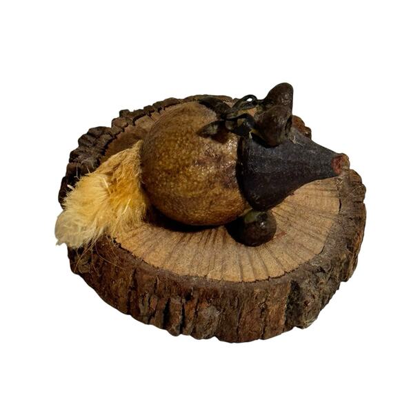 Vintage Folk Art MCM Handmade Nut Mouse on Driftwood Stump Decor Woodland - Picture 2 of 6